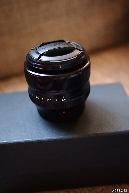 【西西分享】左打全幅機 右打微型單眼？---富士Fujifilm X-Pro1