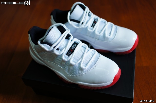[開箱分享] AIR JORDAN 11 LOW 白紅