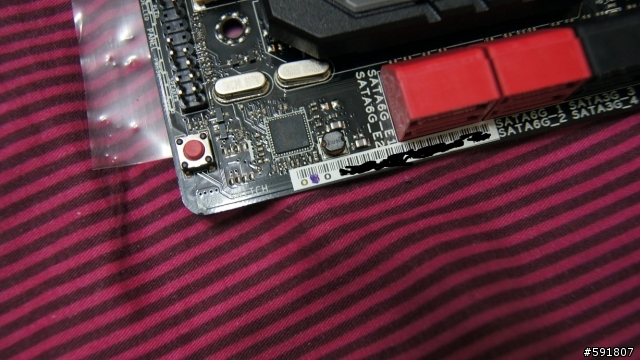 [已解決]Rampage IV Extreme銲工&缺晶片一事 內有原廠說明