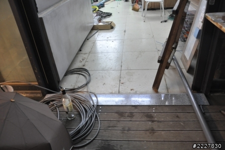 兄弟施工VS兩光設計師 (當小蝦米遇到大白鯊),自己DIY強力收尾中(工作風)