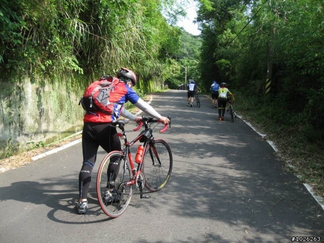 【照片】台72線快速公路樂活飆汗行〈多數為小朋友〉