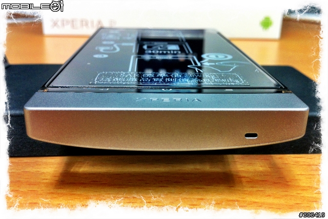 [開箱] Sony LT22i / Xperia P (Silver)