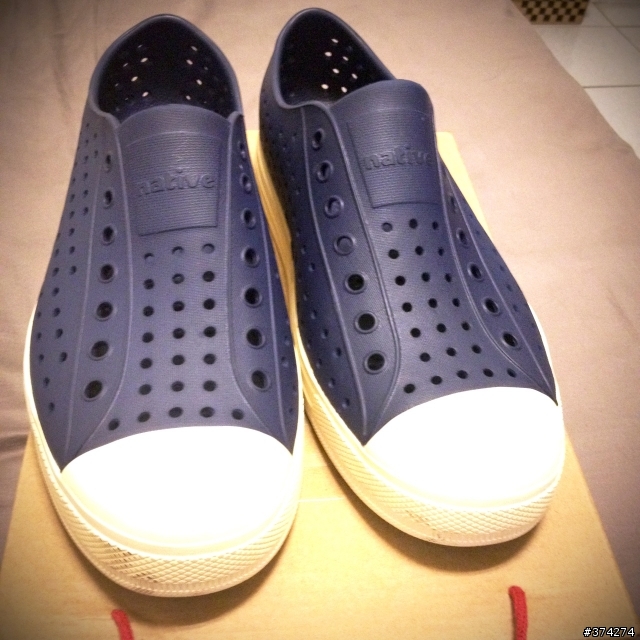(簡易開箱)NATIVE REGATTA BLU /藍 JEFFERSON. 抗菌 防水 輕量材質