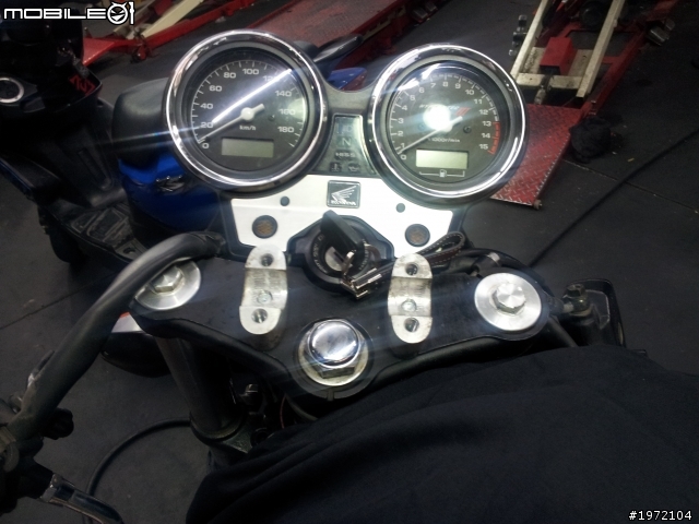 [更新]我的CB400 2010 SP塗裝 DMV把手總成 齒盤 O牌防甩上身!