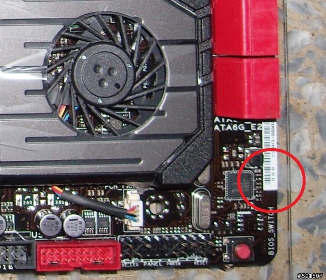 [已解決]Rampage IV Extreme銲工&缺晶片一事 內有原廠說明