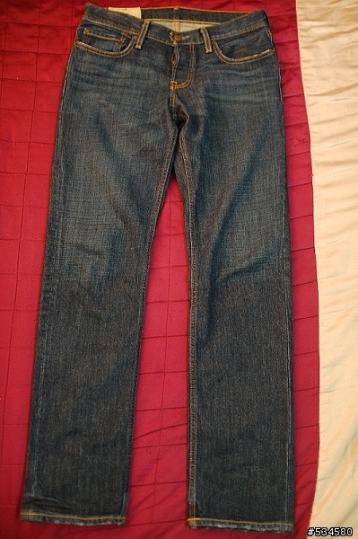 [分享] Hollister Slim Straight 牛仔褲
