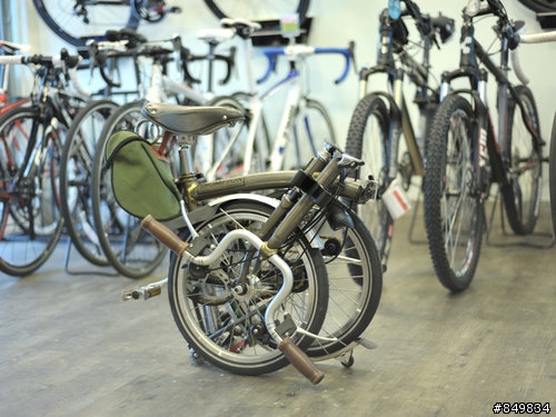 [兒童安全座椅]有擋風板的Bobike Mini City + BROMPTON 二代轉接座