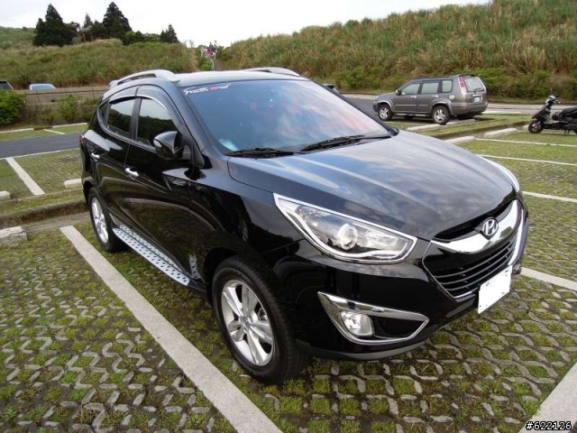 Hyundai IX35 (( 黑 )) 開箱 。