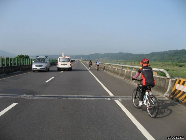 【照片】台72線快速公路樂活飆汗行〈多數為小朋友〉