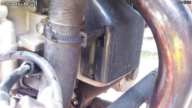 [教學]YAMAHA FZ6S Spec1 更換水箱水，安裝水溫錶、測速器、車充