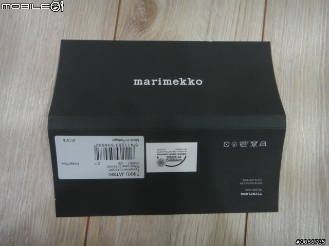 分享 芬蘭的marimekko 抱枕套 Mobile01