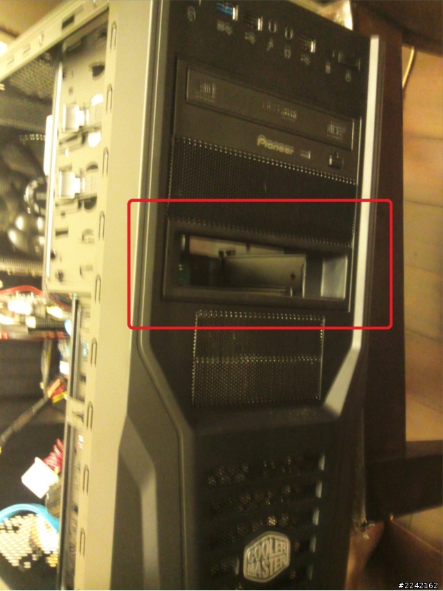 剛組好電腦，硬碟就燒了，慘Orz...(文長)