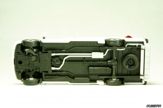 [ TOMYTEC ] 1:43日產高規救急車(救護車)