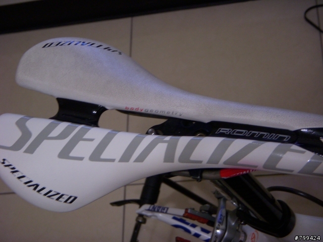 你的白色坐墊已經又黃又黑了嗎?(6/2公布用具)