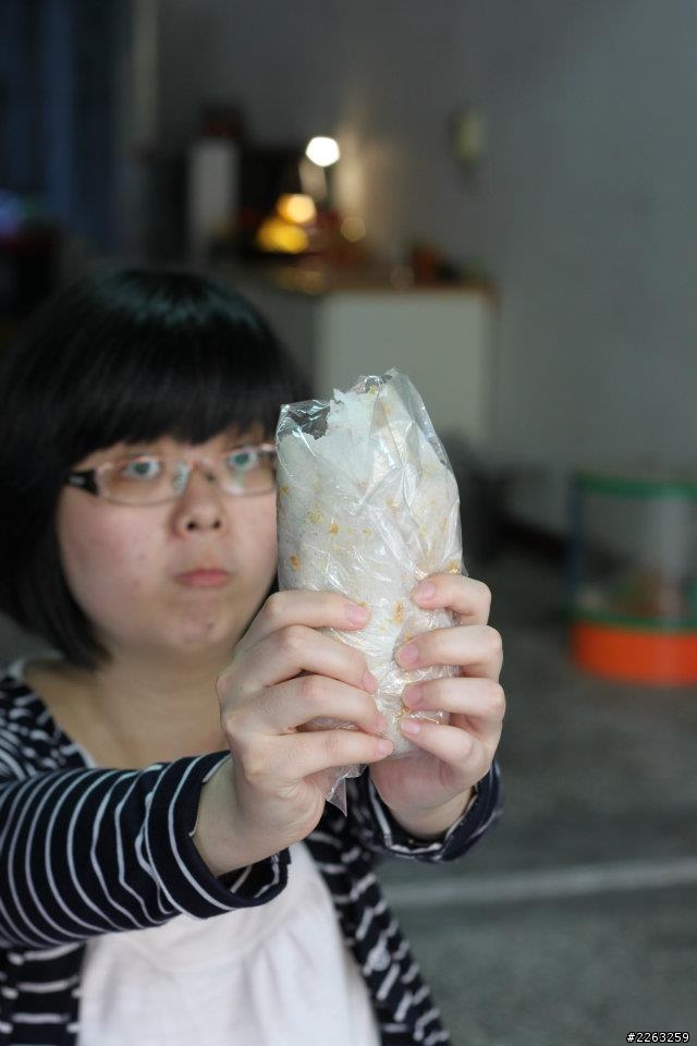 梅花湖的老兄花生捲冰淇淋