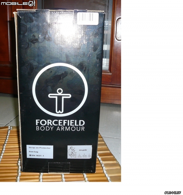 (更新驚人影片)頂級護具:Forcefield Strap On Protector Leg 綁式護膝