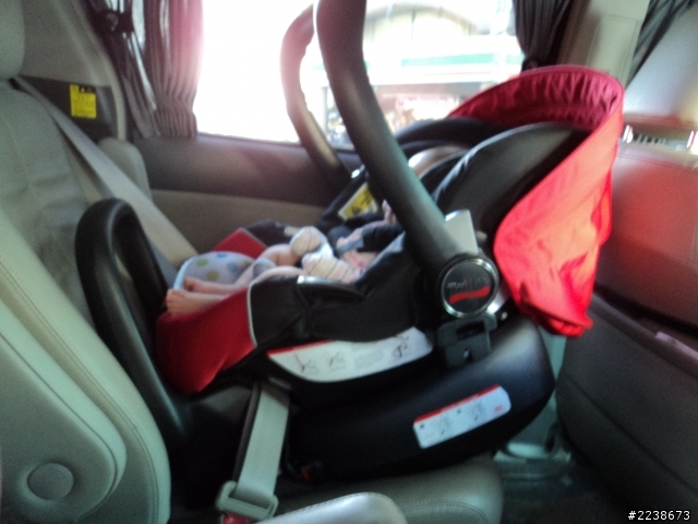 [開箱]Britax 嬰兒提籃