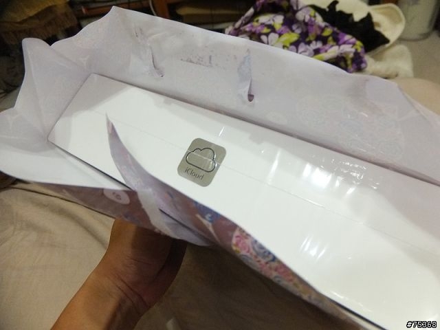 [分享]官網雷雕之全新iPad,同場加映皮套,藍芽鍵盤配件,及DIY讓Targus Versavu支援全新iPad自動喚醒
