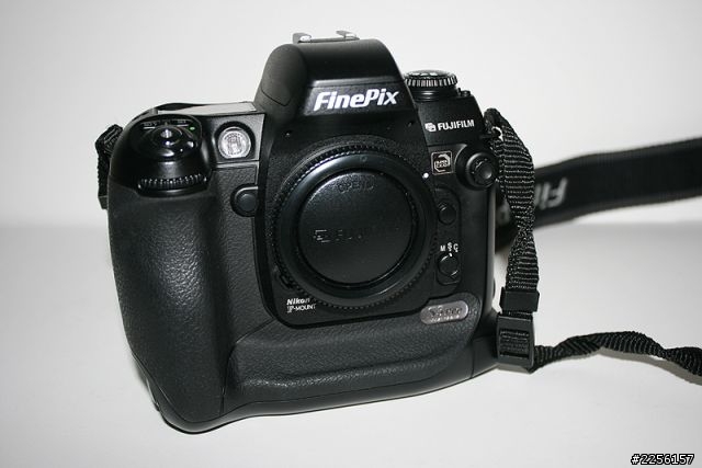 [偽開箱] Fujifilm S3 Pro