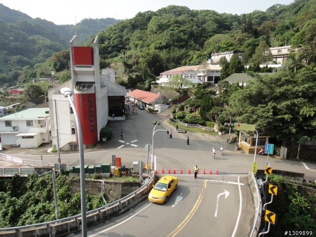 苗栗縣台72線快速公路，真正是個飆汗行