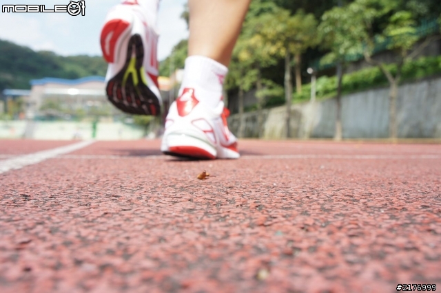 adizero F50 2M 競賽型跑者專用鞋款--試用心得