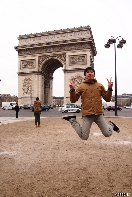 【西西分享】法國DAY7-巴黎Paris(凱旋門、香榭麗舍大道、拉法葉百貨、春天百貨)