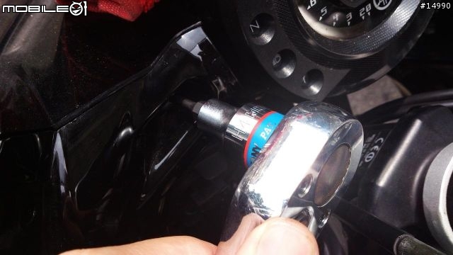 [教學]YAMAHA FZ6S Spec1 更換水箱水，安裝水溫錶、測速器、車充