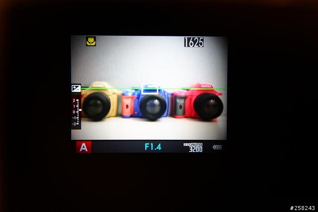 【西西分享】左打全幅機 右打微型單眼？---富士Fujifilm X-Pro1