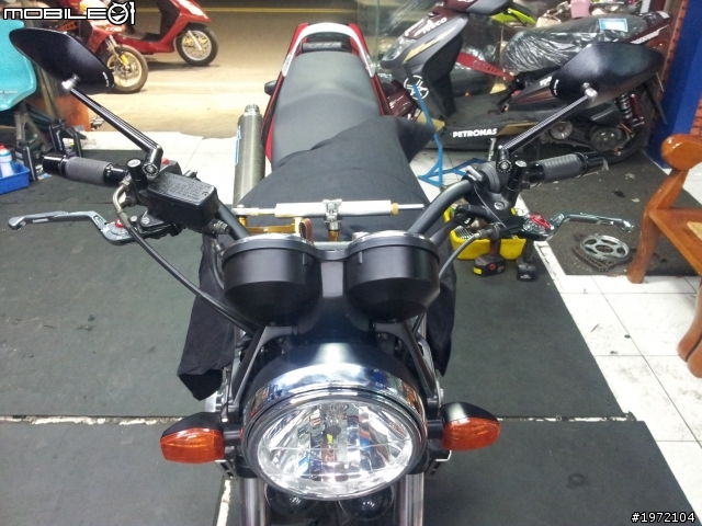 [更新]我的CB400 2010 SP塗裝 DMV把手總成 齒盤 O牌防甩上身!