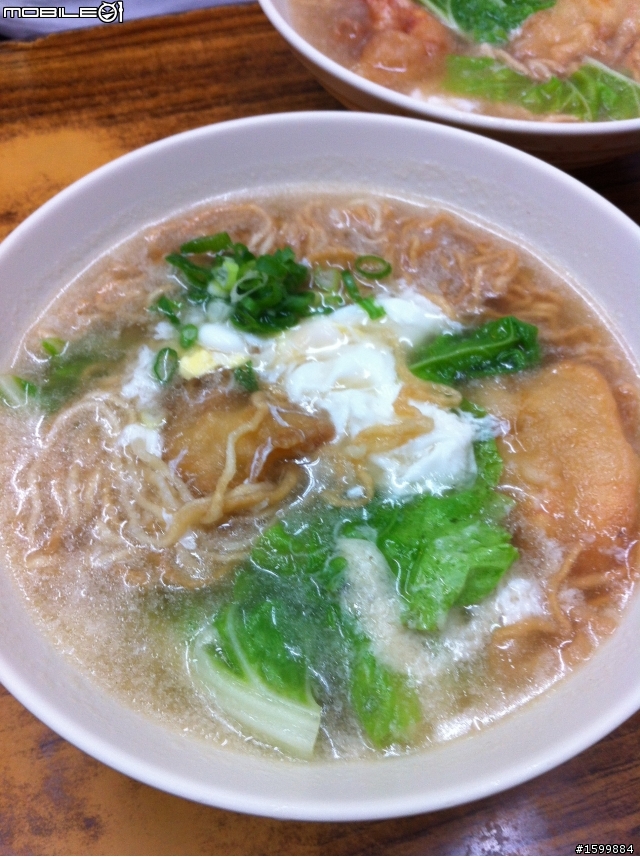 台南的巷弄美食~民族鍋燒之麵