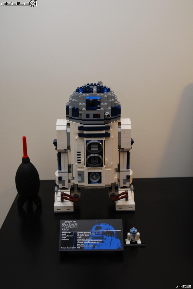 LEGO Star Wars R2-D2 [10225]