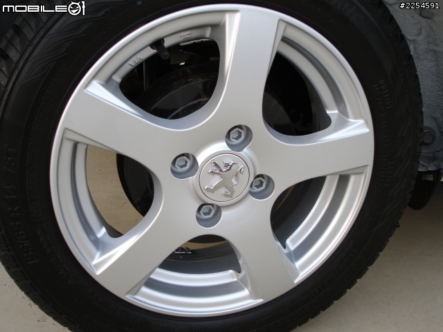 Peugeot 107 開箱
