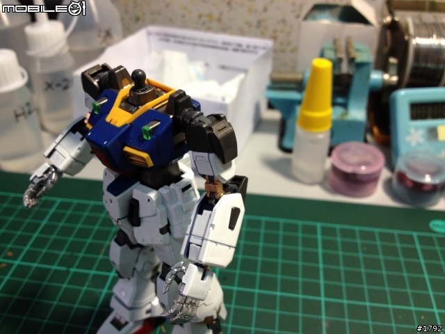 [ 分享] RG RX-178 Gundam Mk-II A.E.U.G. 測試機！（圖多小心 , 5/08 更新）