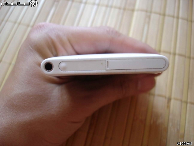NOKIA N9 白色64G 簡單開箱 5/4 影片更新