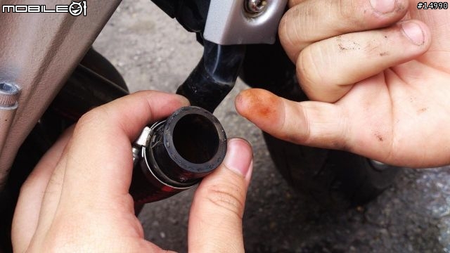 [教學]YAMAHA FZ6S Spec1 更換水箱水，安裝水溫錶、測速器、車充
