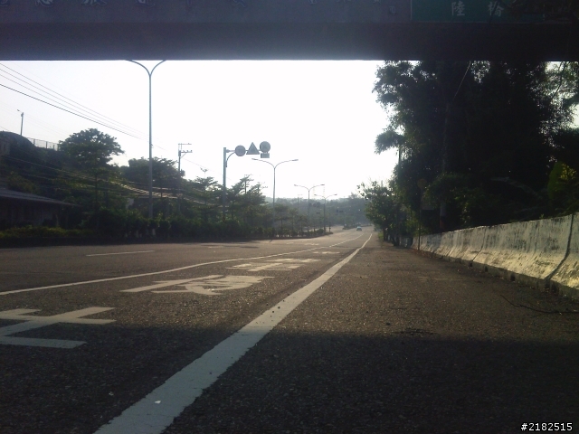 小徑散步
