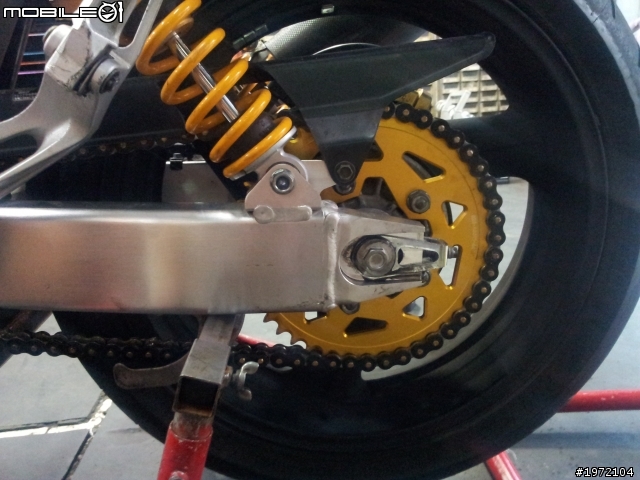 [更新]我的CB400 2010 SP塗裝 DMV把手總成 齒盤 O牌防甩上身!