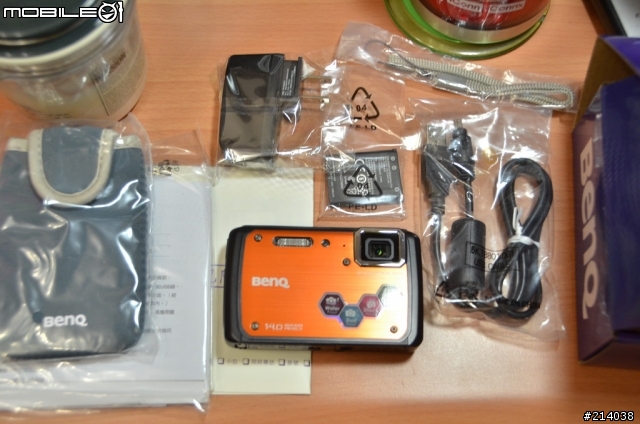 BenQ LM100橘 小開箱