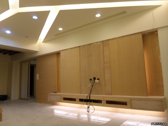 請大家提供建議-電視牆