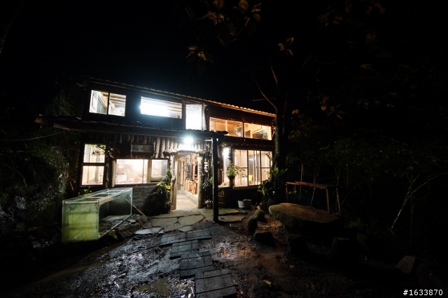  DIY簡單蓋鋼構木屋