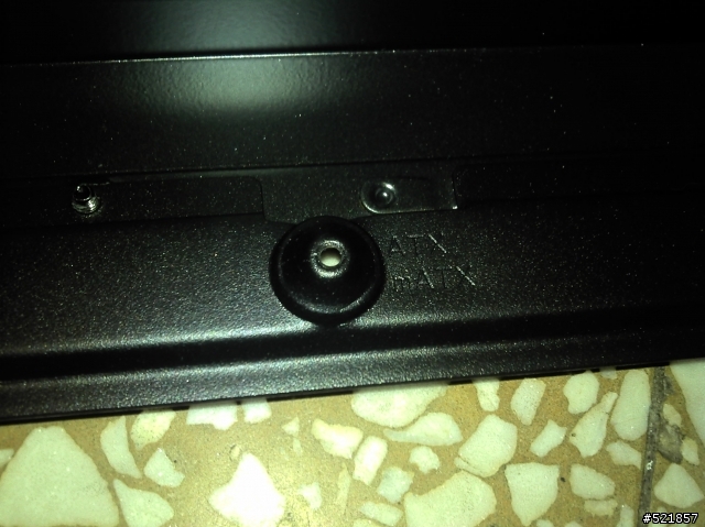 CORSAIR  CARBIDE 400R 機殼還需要加鎖六角銅柱嗎?