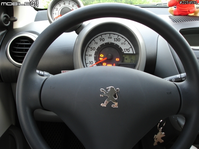 Peugeot 107 開箱