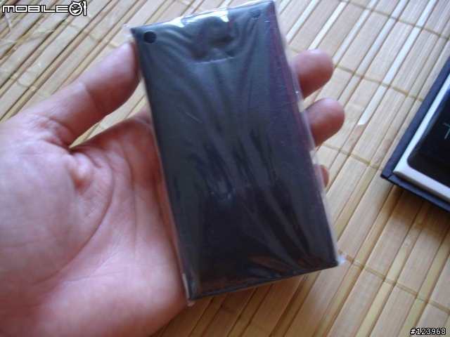 NOKIA N9 白色64G 簡單開箱 5/4 影片更新