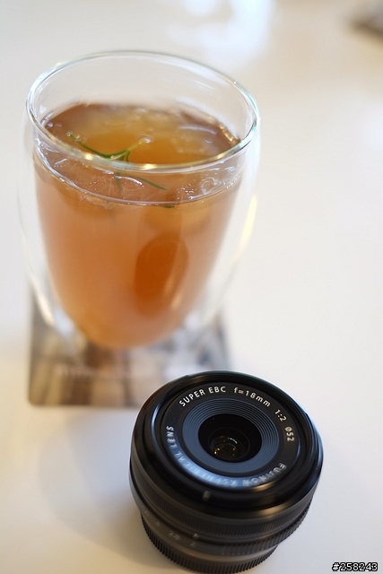 【西西分享】左打全幅機 右打微型單眼？---富士Fujifilm X-Pro1