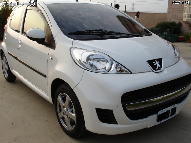 Peugeot 107 開箱