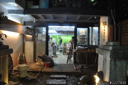 兄弟施工VS兩光設計師 (當小蝦米遇到大白鯊),自己DIY強力收尾中(工作風)