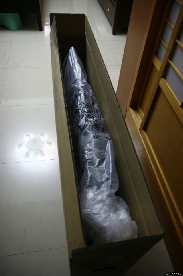 [純開箱不測試] Panasonic 2012新機 TH-P42ST50W (6/7 更新一點小心得)
