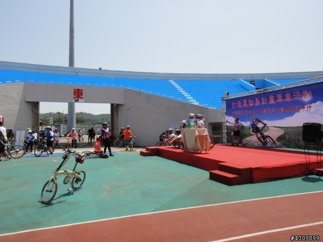 苗栗縣台72線快速公路，真正是個飆汗行