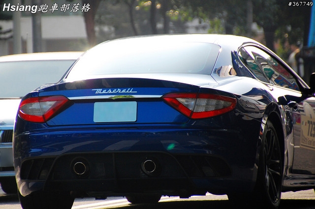 黃藍惡魔，Maserati MC Stradale