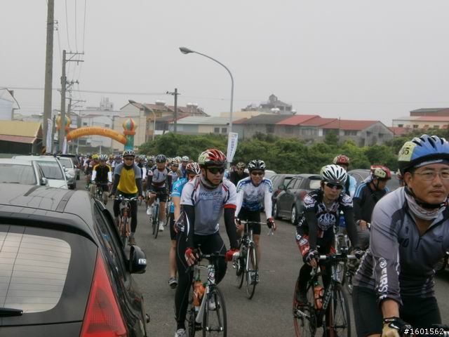 20120512  - 2012單車漫遊南瀛國家風景區系列關子嶺101KM ( 出發照..小DC隨便拍. ^_^ )